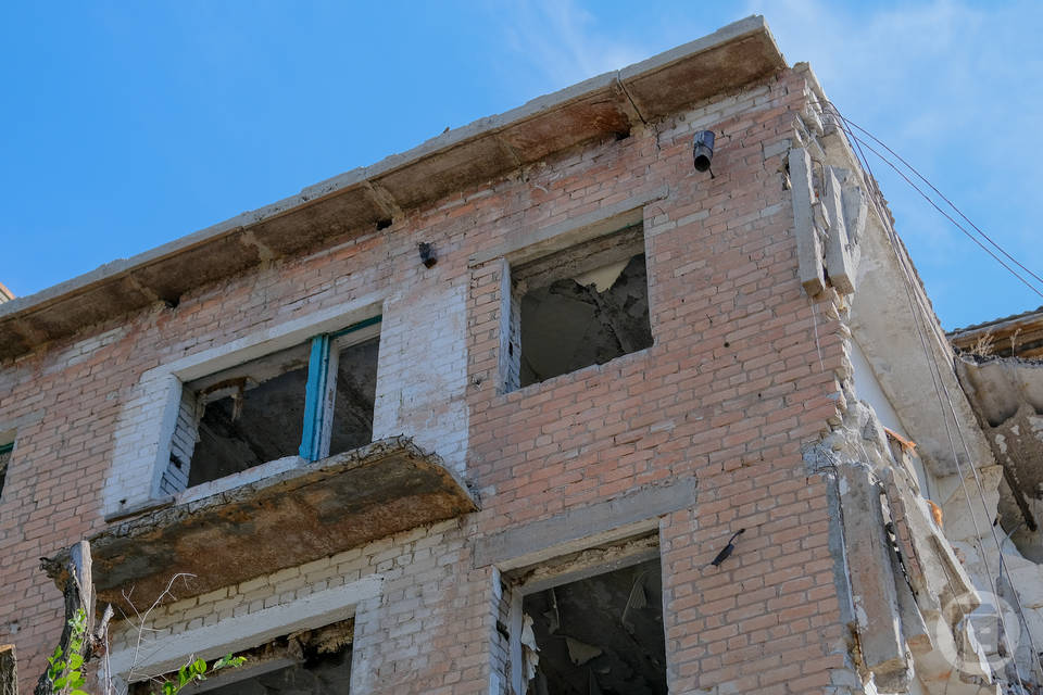 В Волжском Волгоградской области аварийными и подлежащими сносу признаны 56 многоквартирных домов