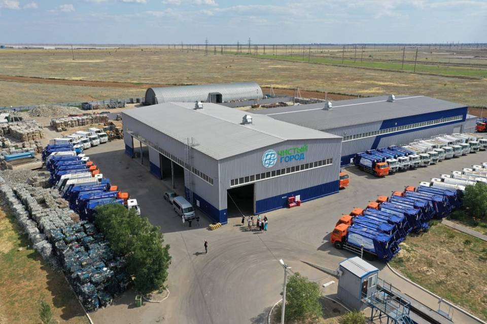 Новый регоператор в Волгоградской области готовится привлечь к работе более 350 единиц спецтехники