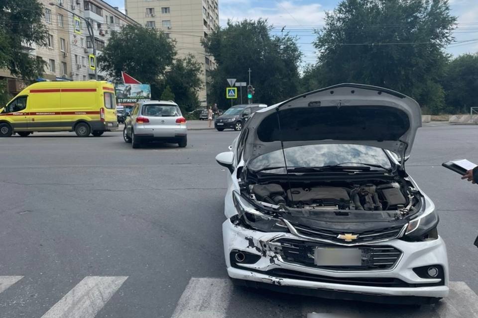 В ДТП в центре Волгограда пострадала 3-летняя девочка