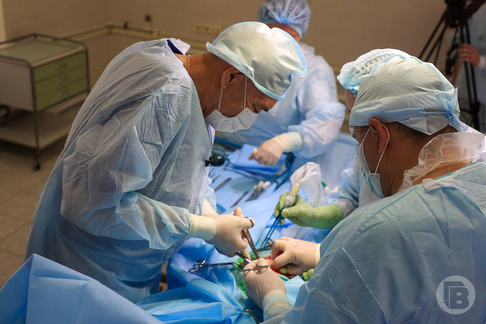 В Волгограде хирурги спасли пенсионерку со страшным диагнозом