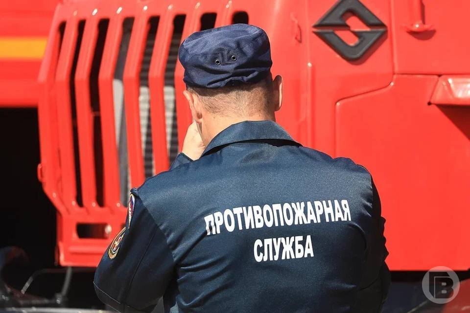 В Волгограде потушили два вспыхнувших частных дома