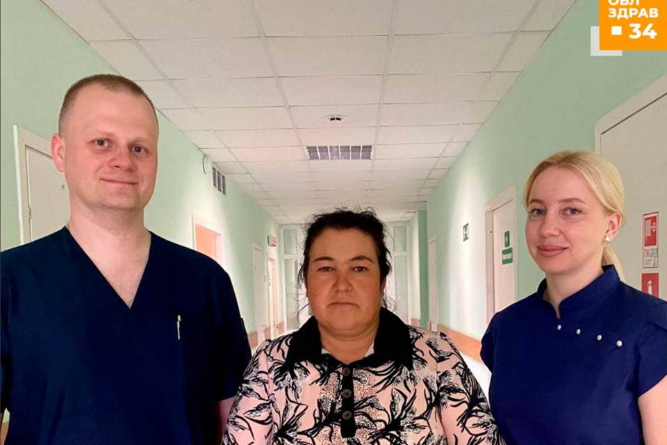 В Волгограде мать пятерых детей попала в реанимацию из-за теплового удара и гипотензии
