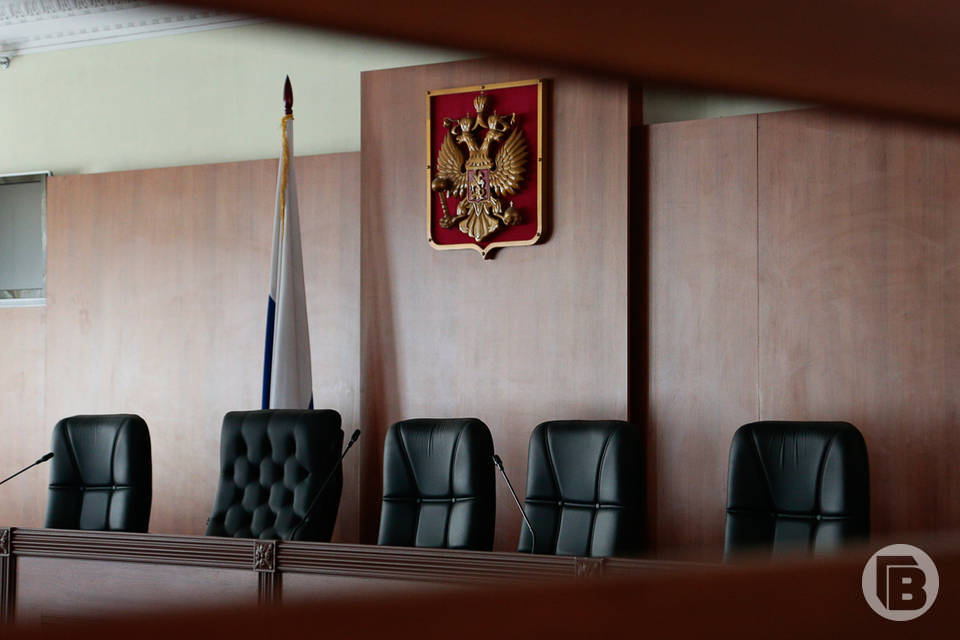 В Волгограде коммерсанта осудили на 7 лет за взятку налоговикам в размере 1,5 млн