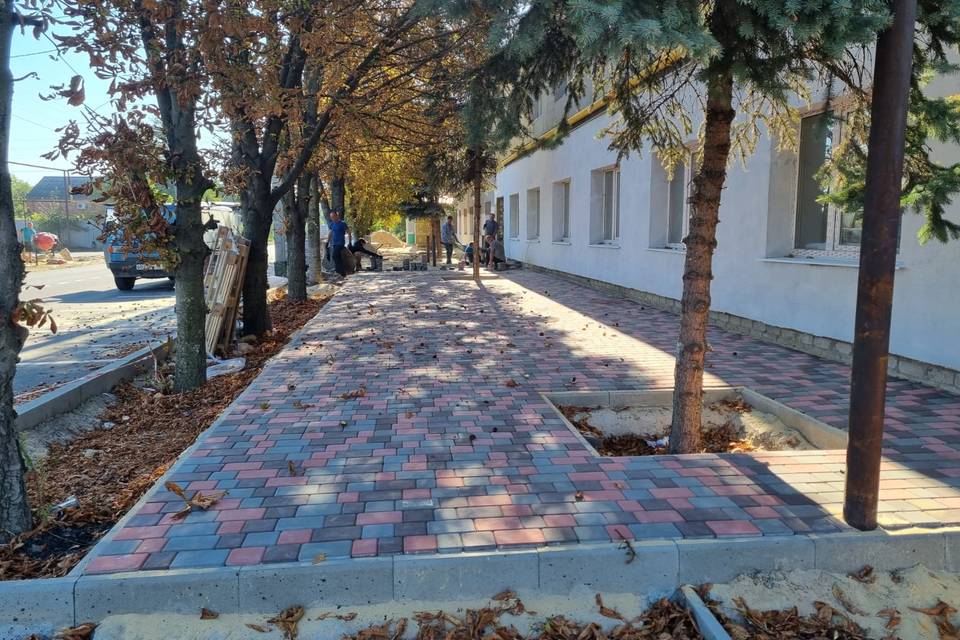 Волгоградские строители восстанавливают Центр занятости в ЛНР