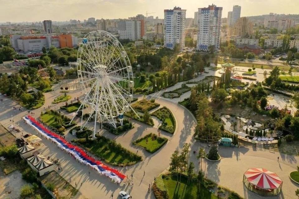 В Волгограде 4 ноября пронесут 100-метровый флаг в ЦПКиО