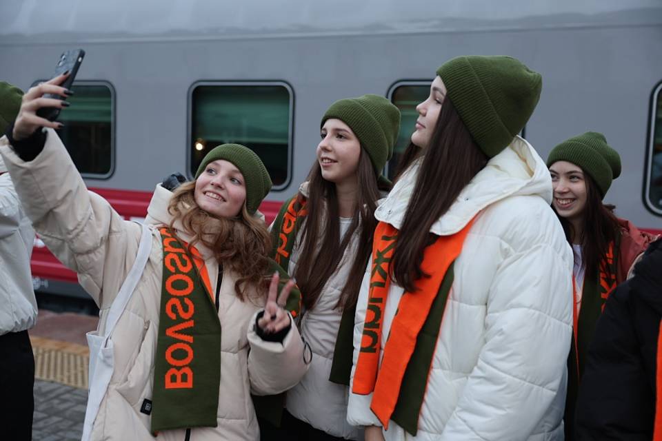 570 волгоградских школьников проведут день в Нижнем Новгороде