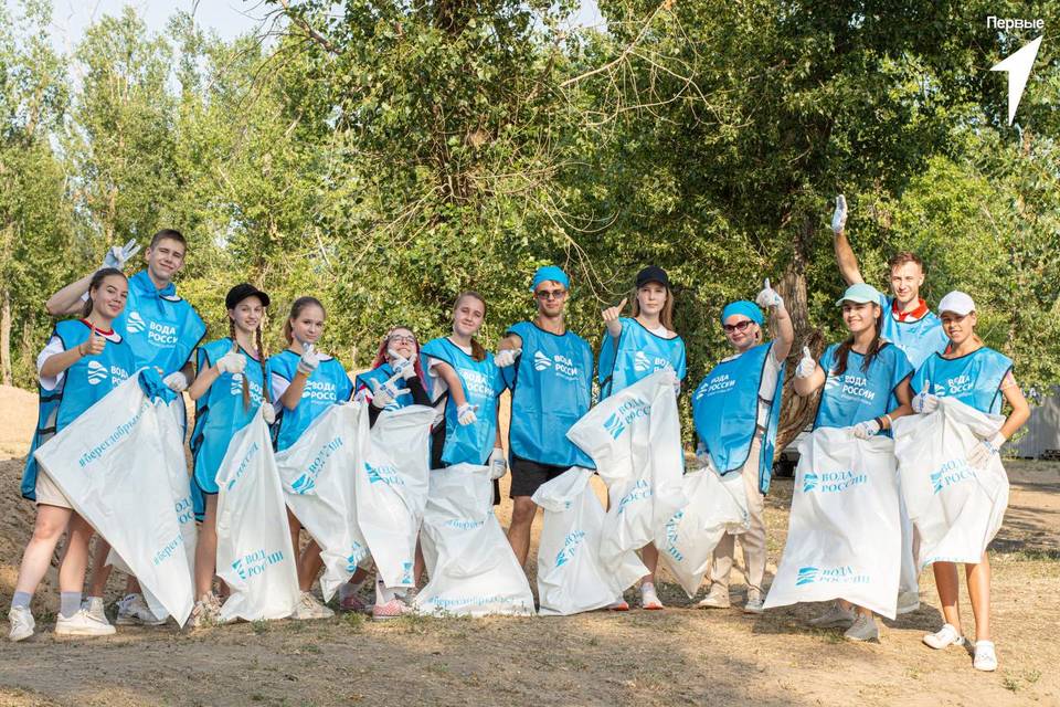 Волгоградские активисты расчистили 800 км берегов рек и озер