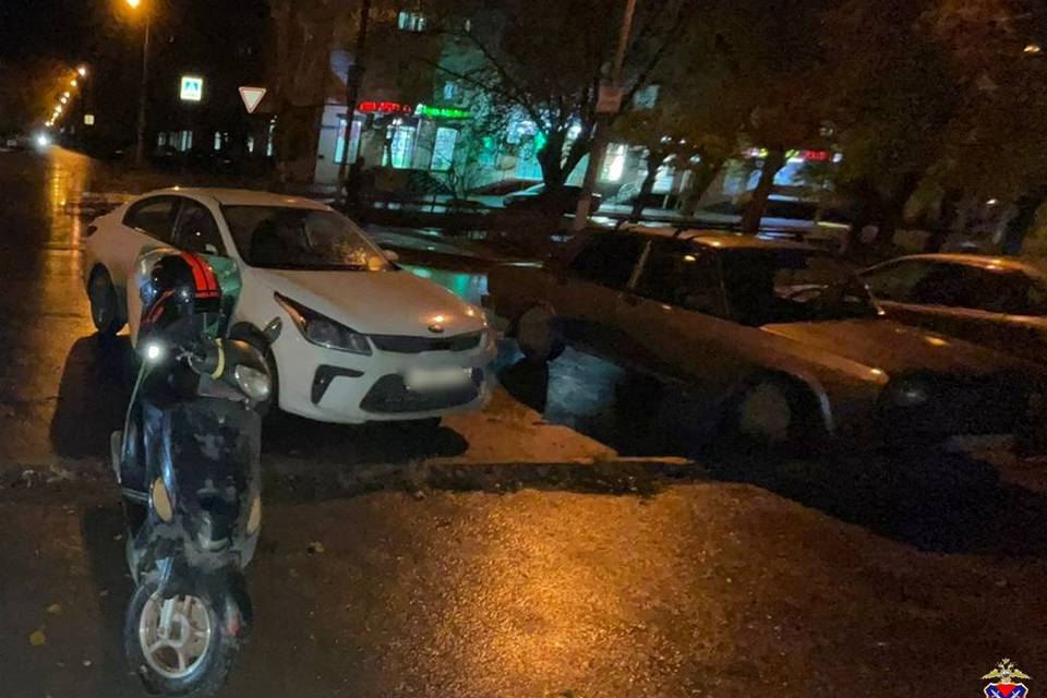 Тройное ДТП со скутером произошло на юге Волгограда