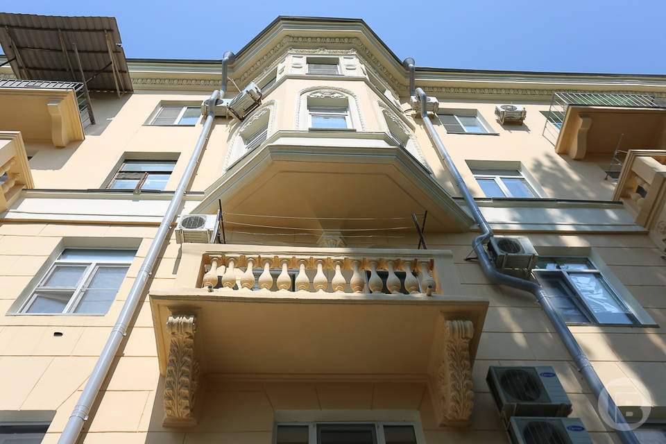 Центральный суд защитил волгоградцев от угрозы падения балконов