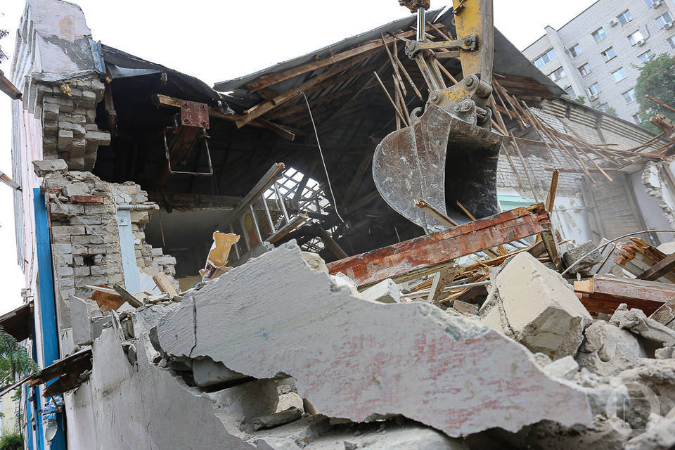 36 аварийных расселенных домов снесли в Волгограде в 2023 году