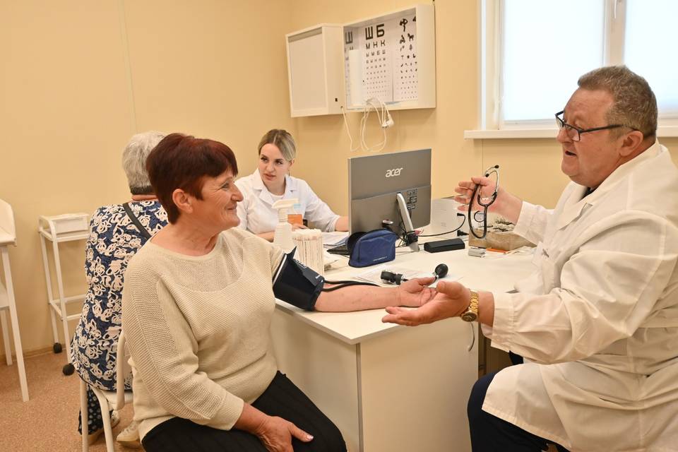 157 земских специалистов пополнили медучреждения Волгоградской области