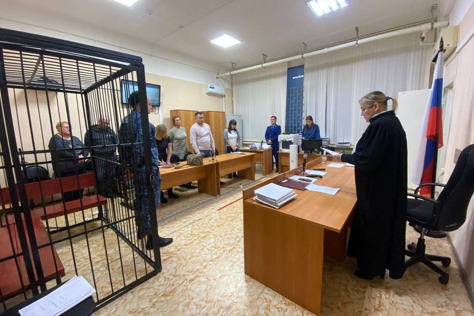 В Волгограде осудили двух коммерсантов и их подругу,  присвоивших 460 млн рублей НДС
