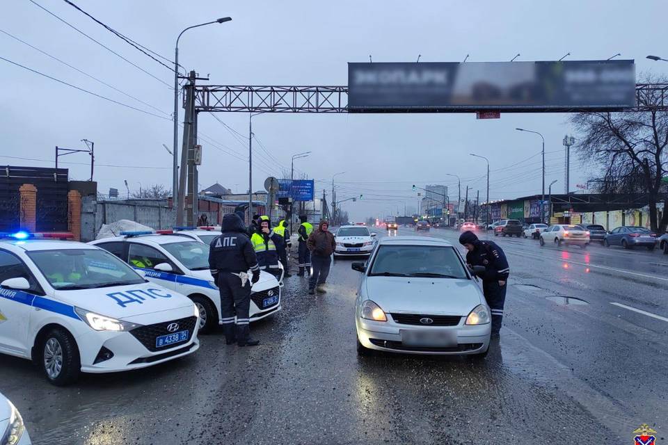 В Волгограде организовали массовые проверки водителей