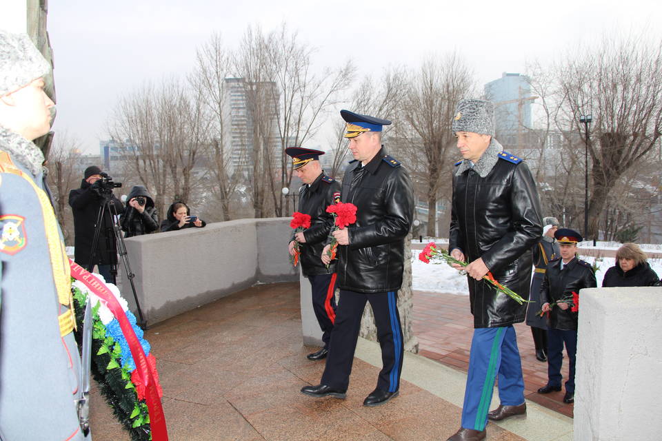 В Волгограде почтили память героев 10-й дивизии войск НКВД