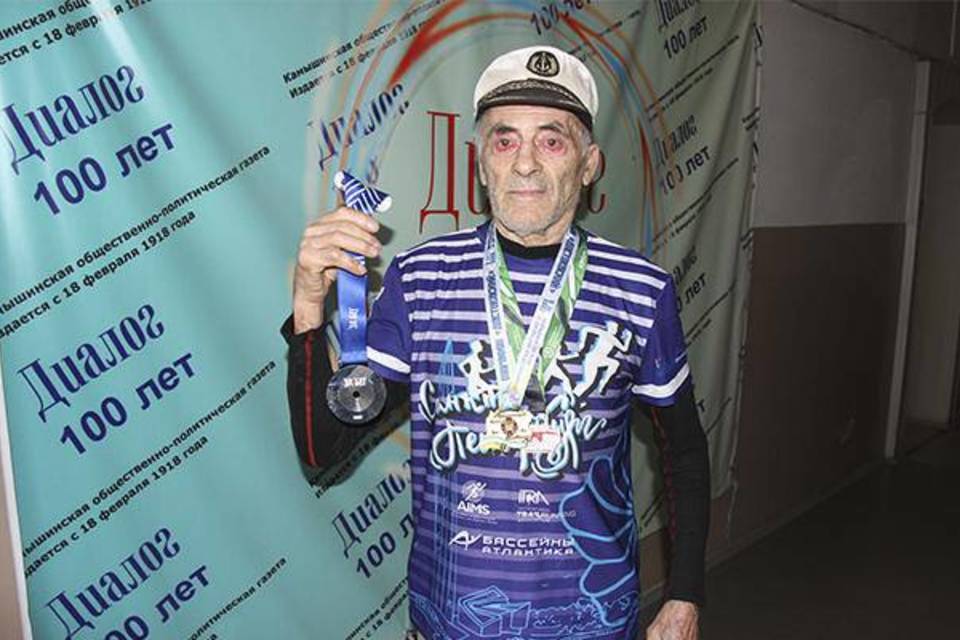 В легкоатлетическом марафоне 84-летний житель Камышина завоевал четвертое место