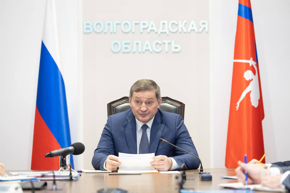 Губернатор Бочаров обсудил энергобезопасность районов Волгоградской области