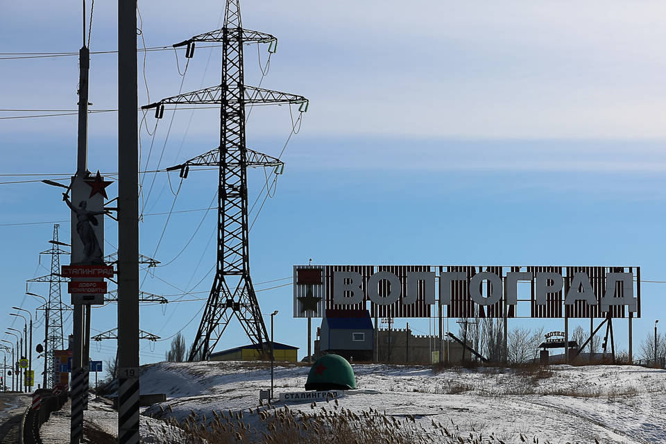 В Волгоградской области установят новые 14-метровые столбы для электролиний