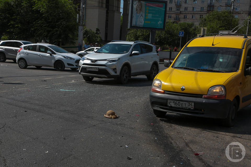 В Волгоградской области таксистам готовы платить до 87 000 рублей