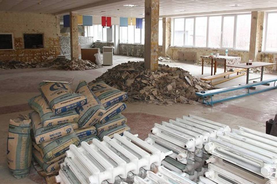 В Камышине капитально ремонтируют школы
