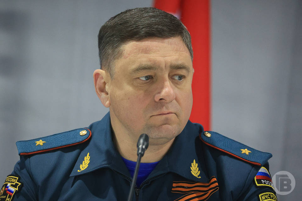 Главного спасателя Волгоградской области Николая Любавина проводили на пенсию