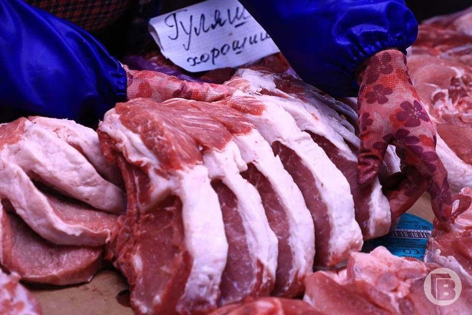 В Волгограде пытались продать просроченные свиные субпродукты