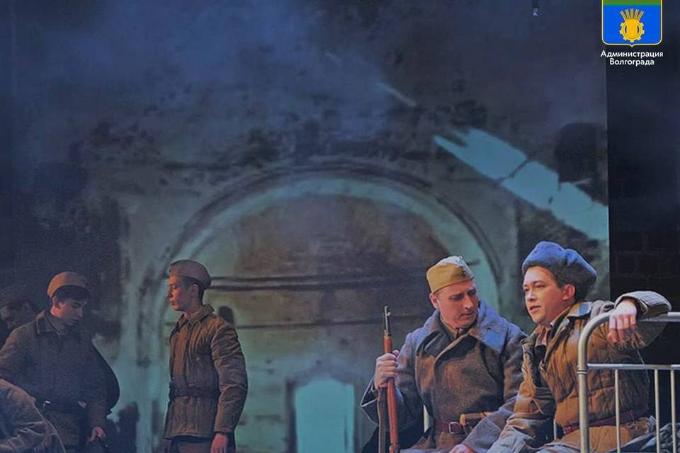 Волгоградский музтеатр покажет зрителям Саратова постановку «Два бойца»