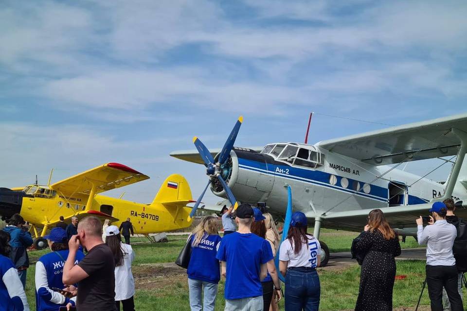 Двум самолетам в Волгоградской области присвоили имена прославленных авиаторов