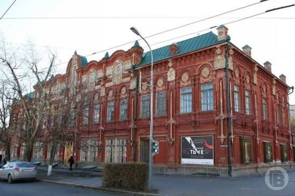 Казачий театр в Волгоград показал премьеру "Сталинградский календарь"
