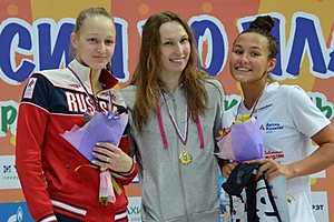 Волгоградка стала чемпионкой России по плаванию на короткой воде