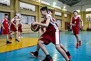 В обновленном спортзале школы в Киквидзенском районе занимаются 230 спортсменов