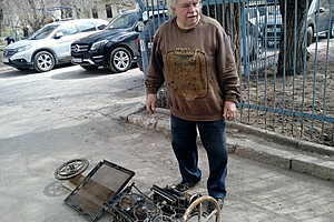 Знаменитый житель дома № 13 по улице Мира в Волгограде удивил соседей
