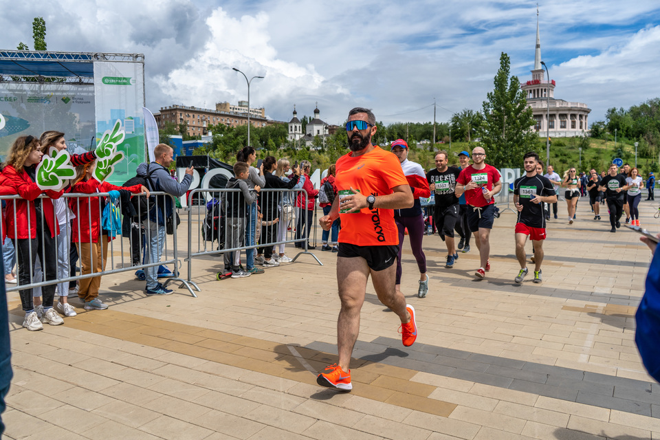 Забег волгоград. Зеленый забег Волгоград. Зеленый марафон 2022. Зелёный марафон 2021 Сургут. Зеленый марафон 2023.