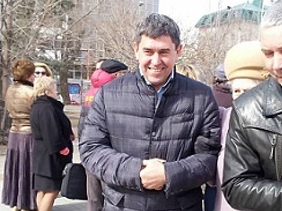 Депутат Волгоградской городской Думы Артем Глазунов встретился с главой админист