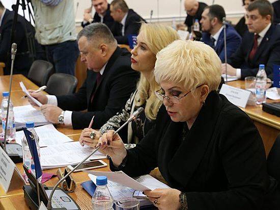 Гордума рассмотрит вопрос сокращения структур администрации Волгограда на следующем заседании