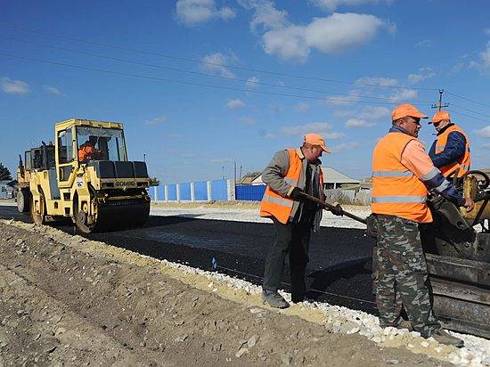 В Волгоградской области в этом году построят 32 километра сельских дорог
