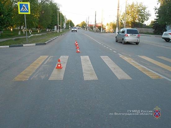 В Урюпинске 25-летняя автоледи сбила женщину с детской коляской: пострадала 8-месячная девочка
