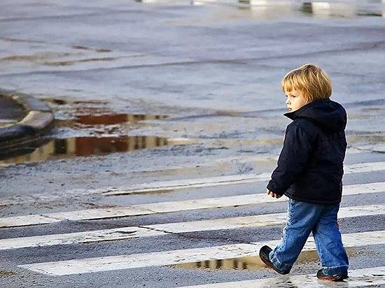 Под Волгоградом многодетную мать-одиночку могут в четвертый раз лишить родительских прав