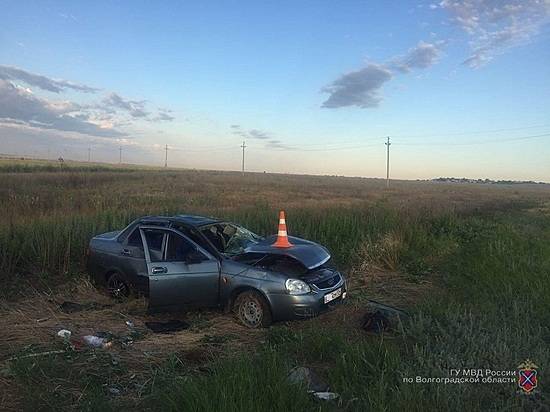 В страшной аварии на юге Волгограда погибли два человека, еще трое пострадали