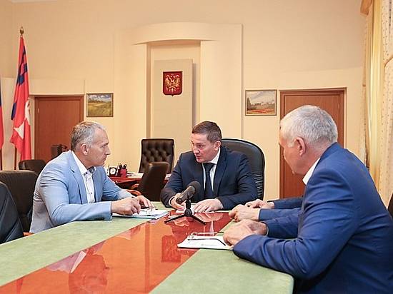 В Волгограде Андрей Бочаров и Юрий Сорокин обсудили планы по обновлению дорог в 2018 году