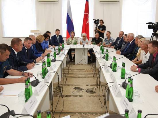 Андрей Бочаров: «Жилищные сертификаты погорельцам необходимо выдать в максимально сжатые сроки»