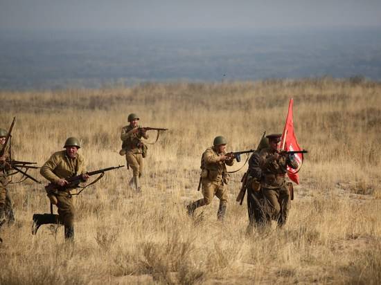 В Волгограде прошел военно-исторический фестиваль «Они сражались за Родину»
