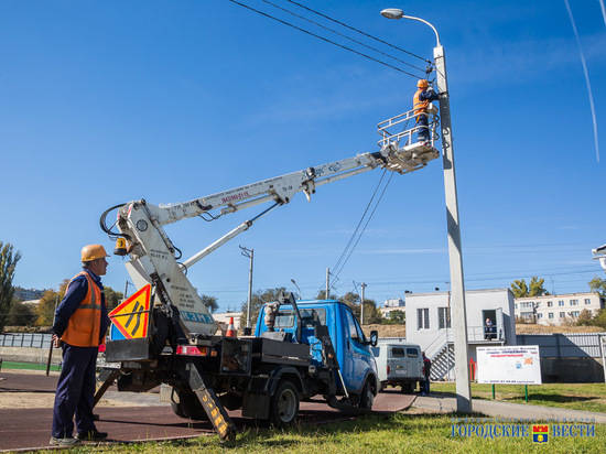 Быстрее, выше, ярче: на стадионе «Пищевик» появилось дополнительное освещение