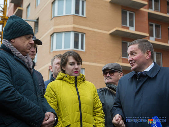 В Волгограде Андрей Бочаров встретился с дольщиками ЖК «Доминант»