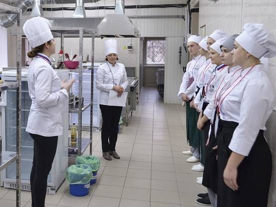 Экскурсии в рамках чемпионата «Молодые профессионалы» посетили более 1,5 тысячи школьников и студентов