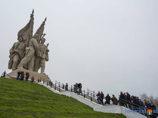 В Калаче-на-Дону проходят торжественные мероприятия по случаю юбилея операции «Уран». Онлайн-трансляция.