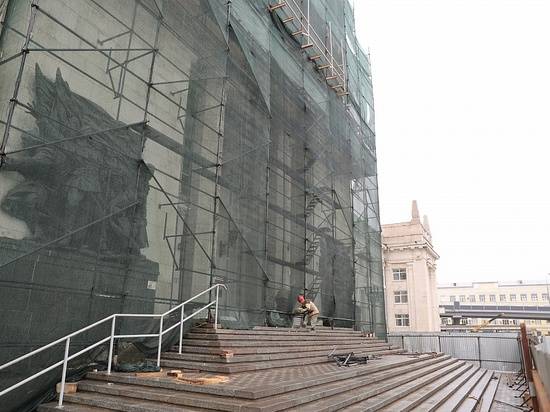 В Волгограде реконструкция Привокзальной площади завершится 9 мая