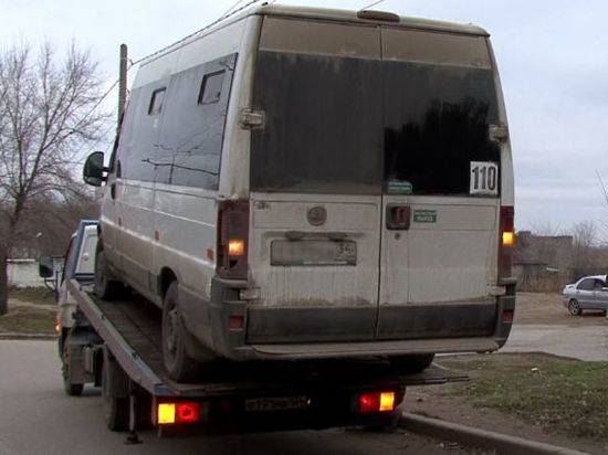В Волгограде незаконные и неисправные маршрутки отправляют на штрафстоянки