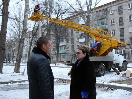 Нина Черняева отметила высокий уровень благоустройства дворов в Краснооктябрьском районе