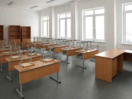 В Волгограде новую школу на тысячу учеников возглавил Петр Байкалов