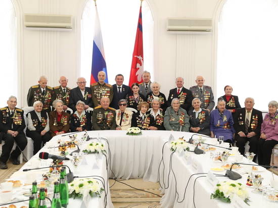 Андрей Бочаров встретился с участниками Сталинградской битвы